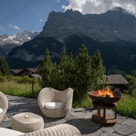Flora 1909 - Private Alpine Grindelwald